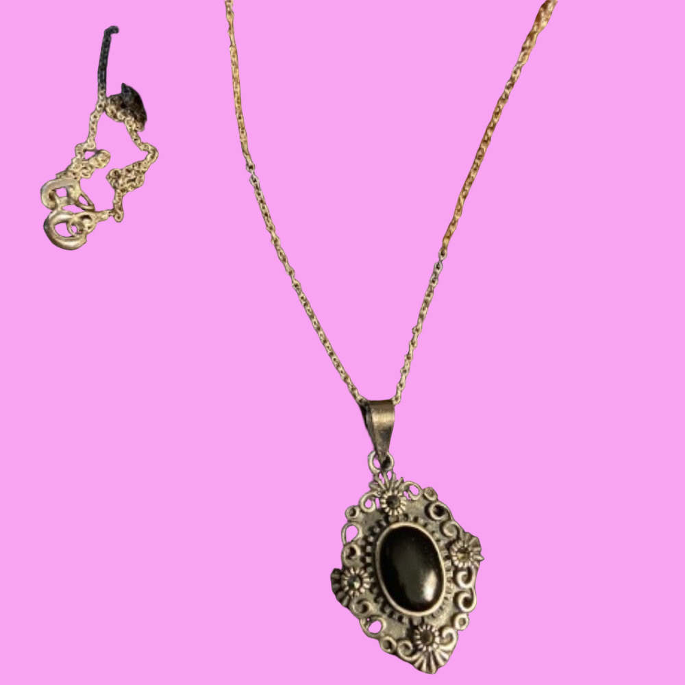 Vintage and Stunning Sterling, Onyx & Hematite Pendant Necklace